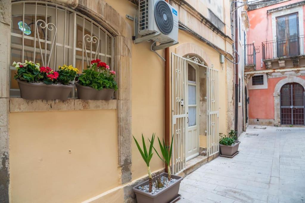 Casarizzi 24 Vacanze Ortigia Syracuse Buitenkant foto